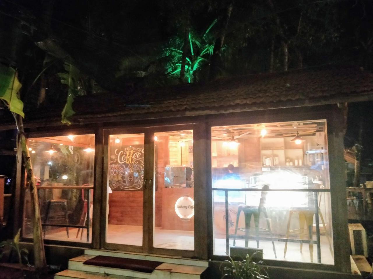 Mandrem Village Resort Exterior foto
